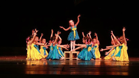 怎么学习中国舞 3761829_xr7rtjgq.jpeg@1e_480w_270h_1c_0i_1o_90Q_1x.jpeg