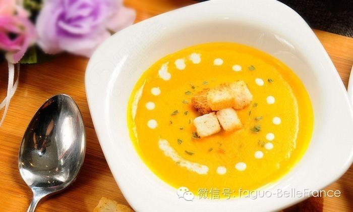 法式南瓜奶油浓汤(soupe de potiron)——万圣节应景美食